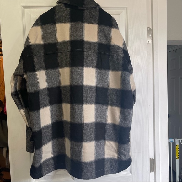 Banana Republic paid shacket - Picture 6 of 6